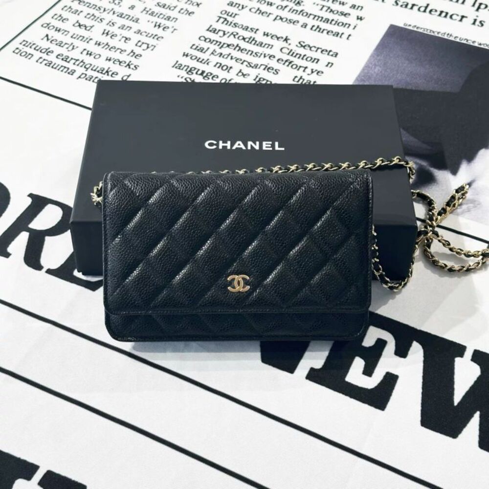 Chanel Women Pre-Loved Bag Brand New Condition